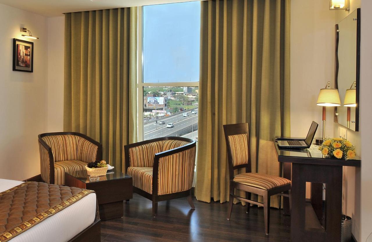 Best Western Maryland Hotel Chandigarh Room photo